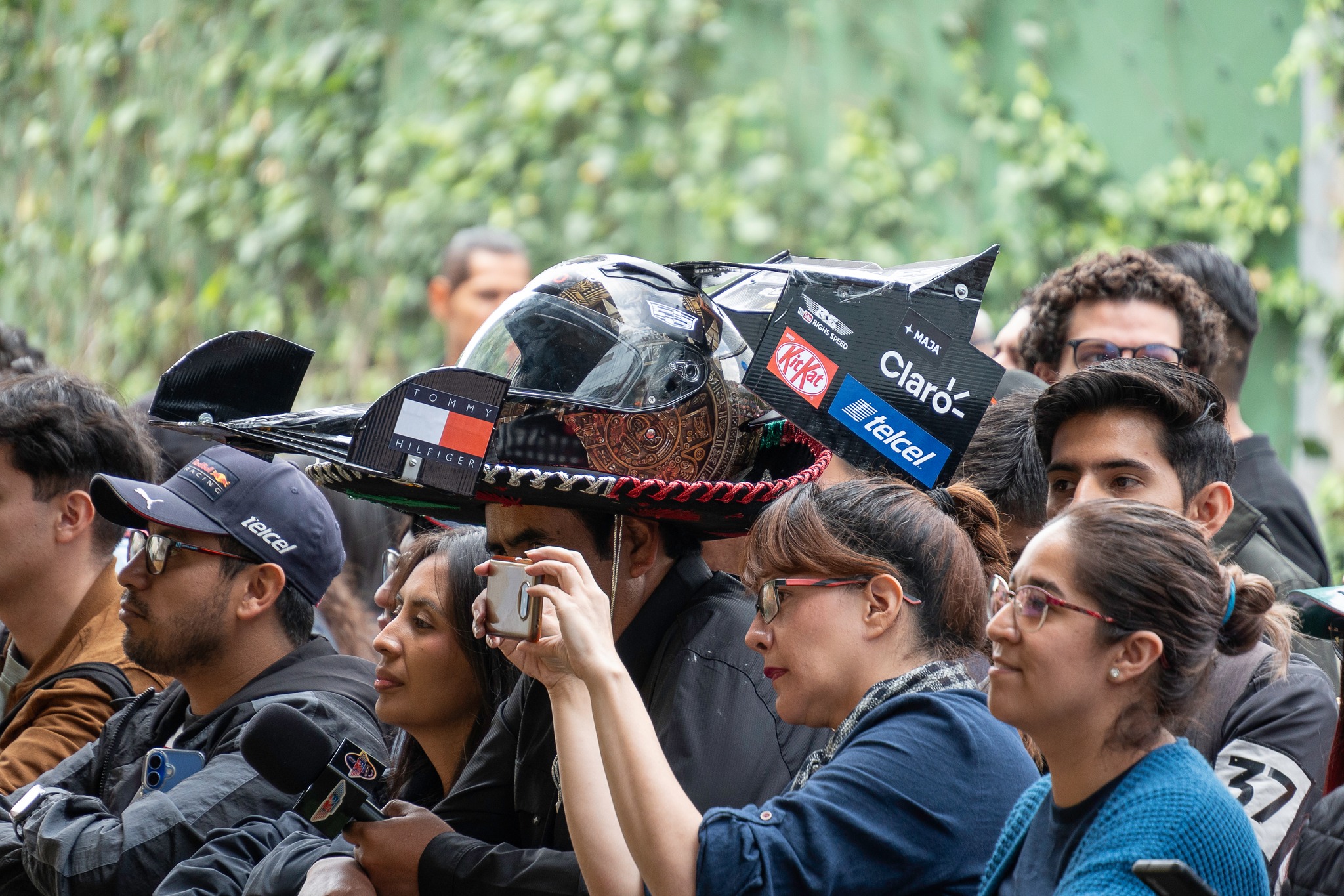 Conferencia de Prensa con Checo Pérez 2025 [1/25]