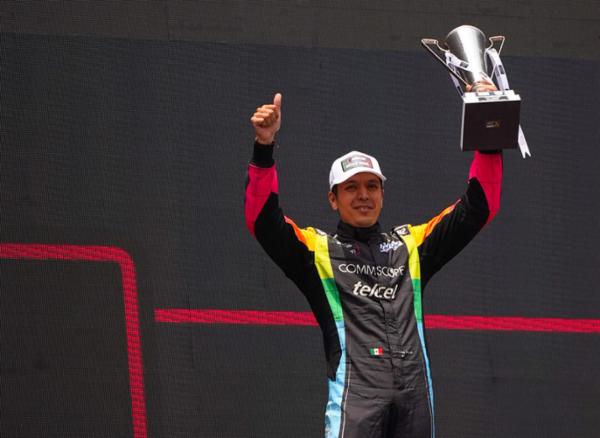 Conquista Enrique Baca su primer podio de NASCAR México en el AHR