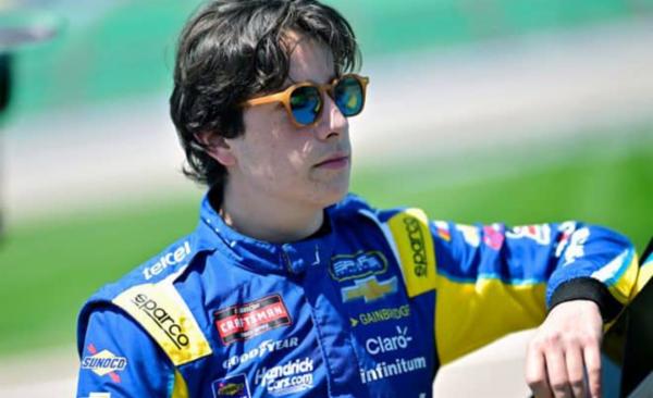 Andr&eacute;s P&eacute;rez de Lara y la camioneta Telcel-Claro-Infinitum llegan con NASCAR Truck al circuito del Lime Rock Park